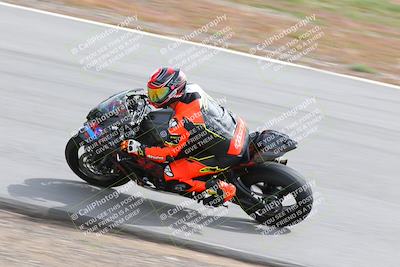 media/Mar-05-2023-TrackXperience (Sun) [[a95d40e56a]]/Group 2/session 2 turn 4/